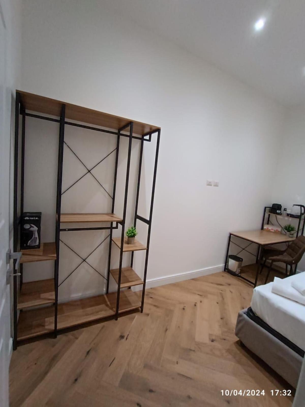 Be-C0 Centrale New Double Suite Milaan Buitenkant foto